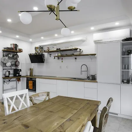 Charming & Cozy 2bd With Natural Light By Flat Mаnager Apartment *